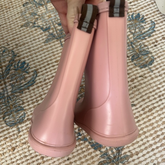 Tree Grandpa - Pink Rainboots - Picture 6 of 8